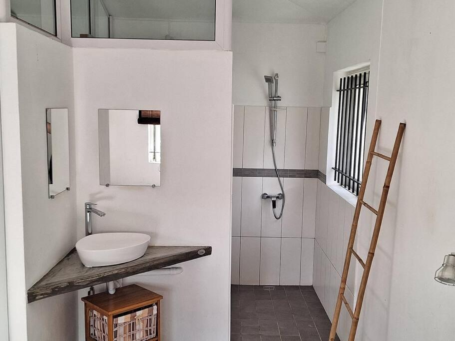 Maison Tamarin - Riviere Noire Pour 5 Personnes Exterior foto